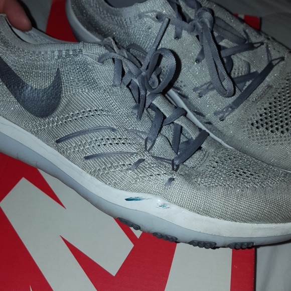 SOLD Nike Focus Flyknit Women's - Picture 2 of 8